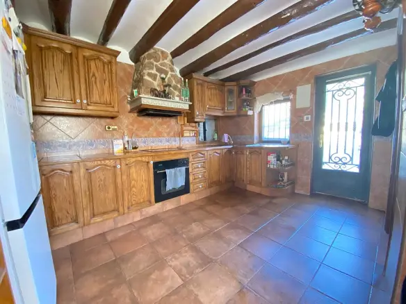 7-bedroom Country House In Yecla, Spain (350 M²)