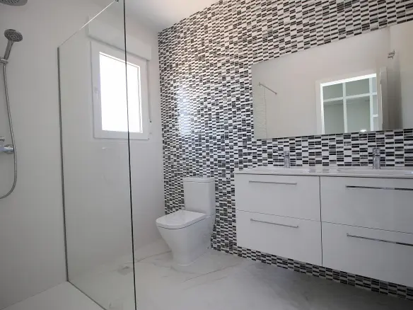 6-bedroom Detached Villa In Pinoso, Spain (245 M²)