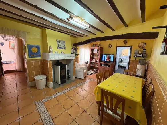 7-bedroom Country House In Cañada Del Trigo, Spain (400 M²)