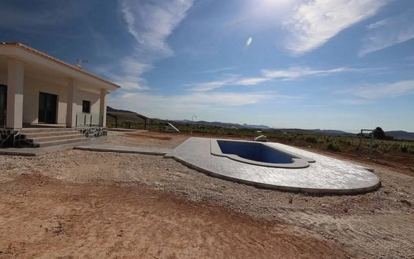 3-bedroom Detached Villa In Pinoso, Spain (120 M²)