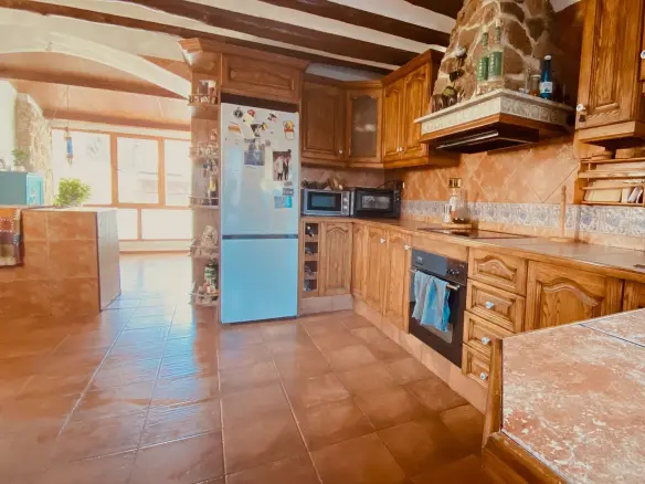 7-bedroom Country House In Yecla, Spain (350 M²)