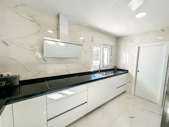 4-bedroom Detached Villa In Pinoso, Spain (180 M²)