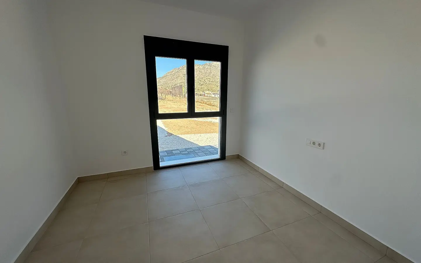 3-bedroom Detached Villa In El Cantón, Spain (190 M²)