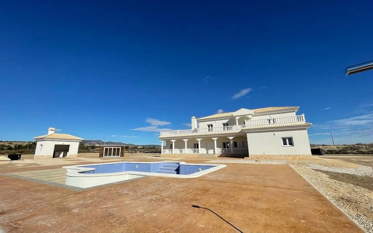 6-bedroom Detached Villa In Pinoso, Spain (270 M²)