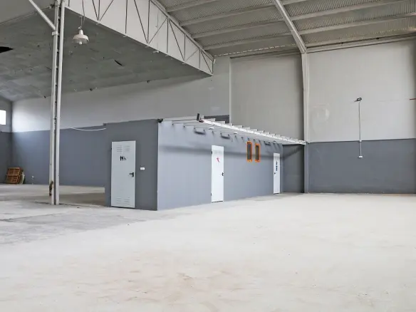 Commercial In Pinoso, Spain (1.960 M²)