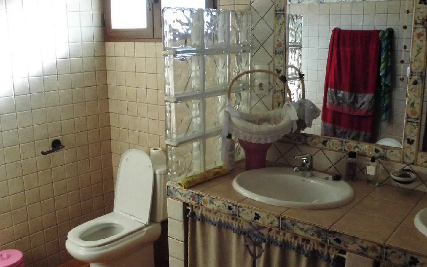 3-bedroom Detached Villa In Pinoso, Spain (211 M²)