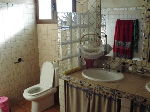 3-bedroom Detached Villa In Pinoso, Spain (211 M²)