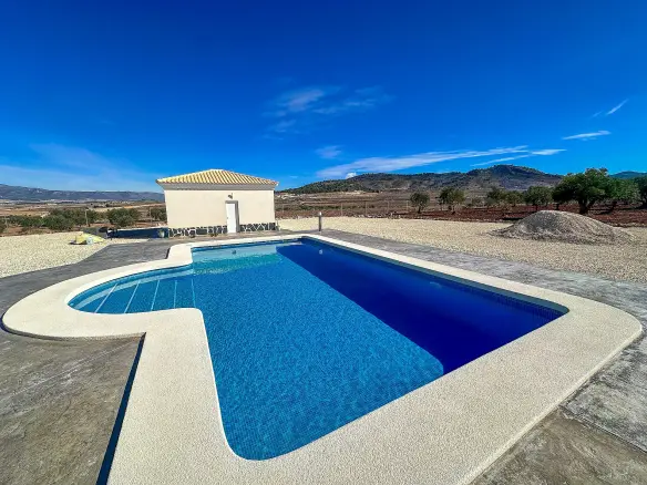 4-bedroom Detached Villa In Pinoso, Spain (180 M²)
