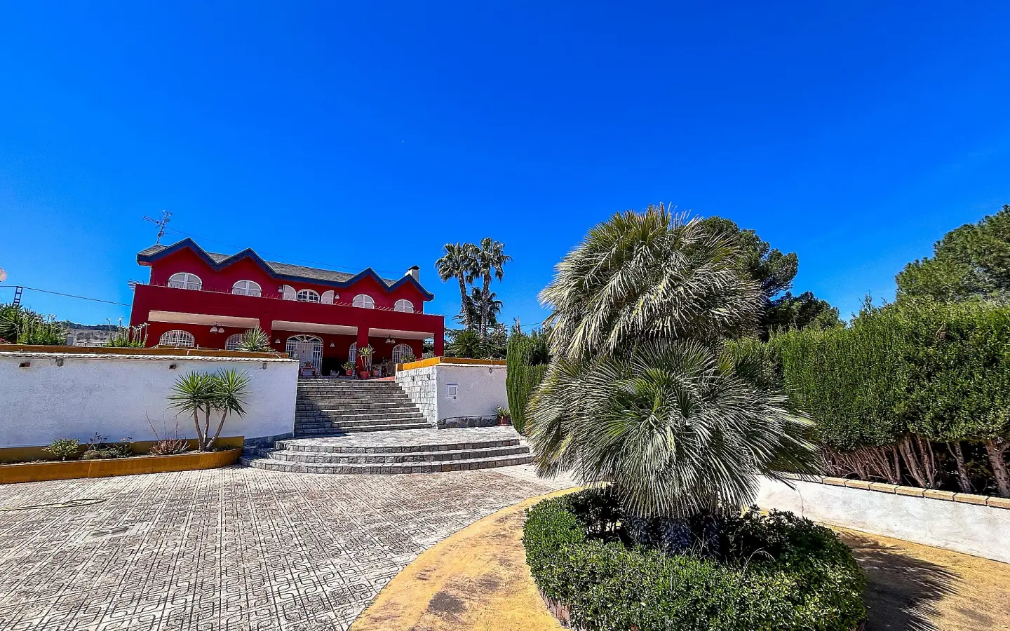 6-bedroom Detached Villa In Monovar, Spain (500 M²)