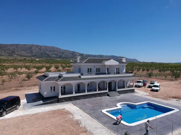 4-bedroom Detached Villa In Pinoso, Spain (150 M²)