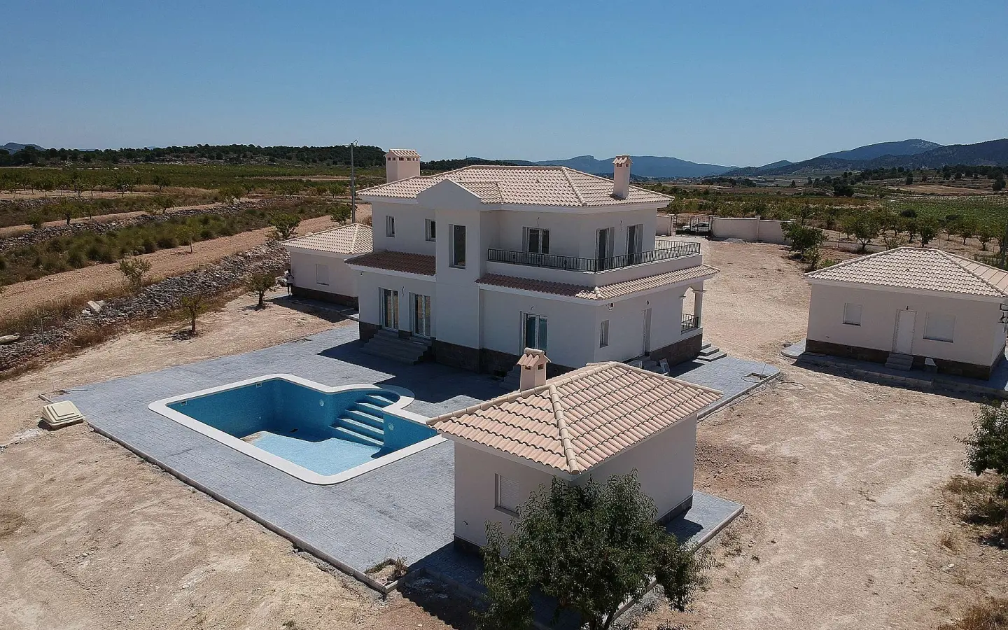 4-bedroom Detached Villa In Pinoso, Spain (195 M²)
