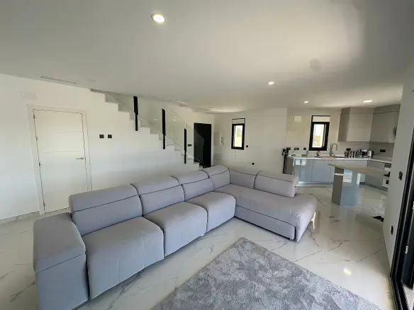 4-bedroom Detached Villa In Pinoso, Spain (180 M²)