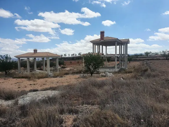 4-bedroom Detached Villa In Pinoso, Spain (212 M²)