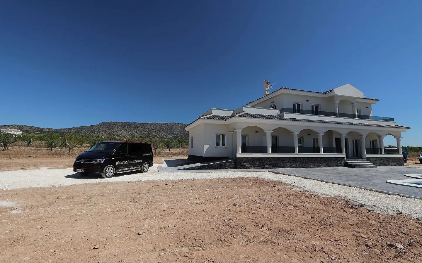 6-bedroom Detached Villa In Pinoso, Spain (245 M²)