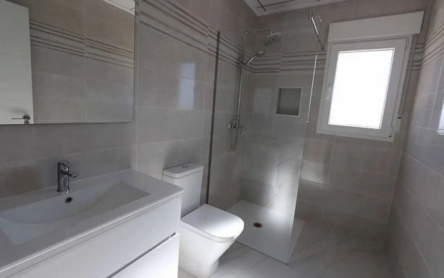 3-bedroom Detached Villa In Pinoso, Spain (120 M²)