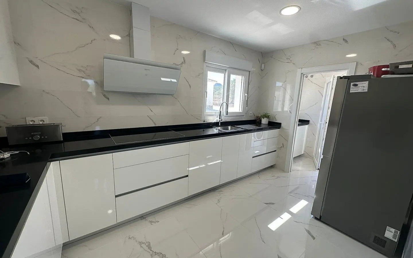 4-bedroom Detached Villa In Pinoso, Spain (180 M²)