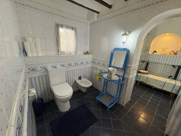 7-bedroom Country House In Cañada Del Trigo, Spain (400 M²)