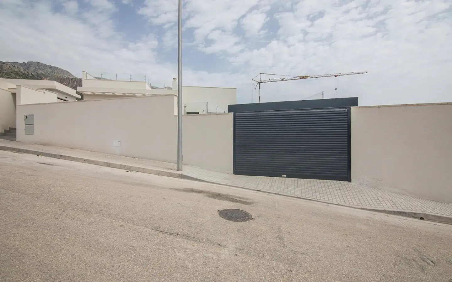 3-bedroom Detached Villa In Polop, Spain (107 M²)