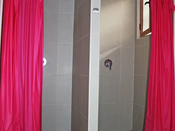 Commercial In Pinoso, Spain (1.960 M²)