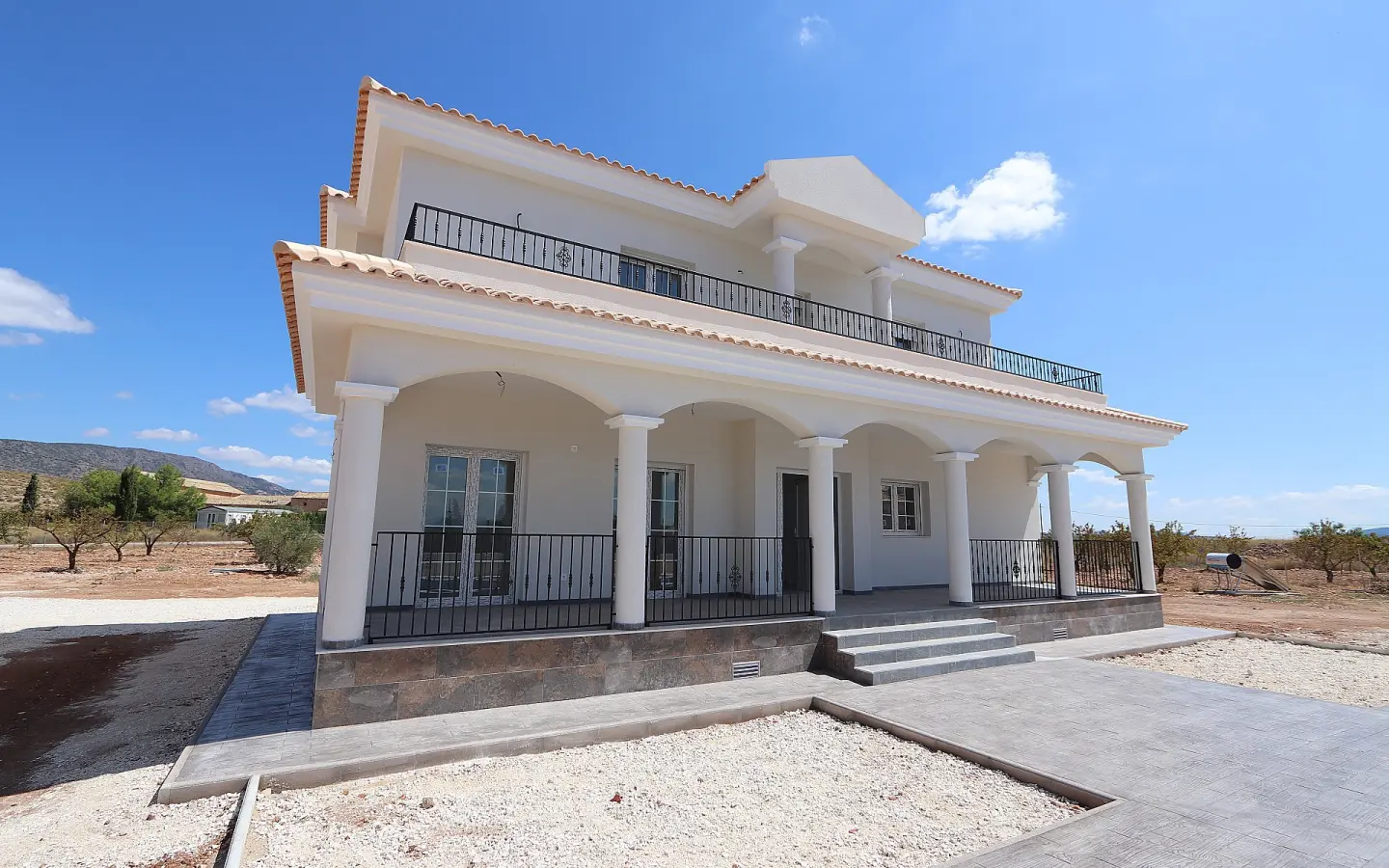 4-bedroom Detached Villa In Pinoso, Spain (195 M²)