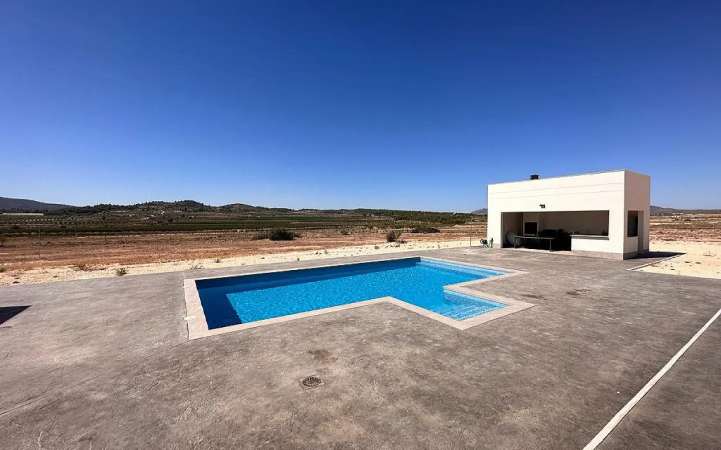 4-bedroom Detached Villa In Pinoso, Spain (180 M²)