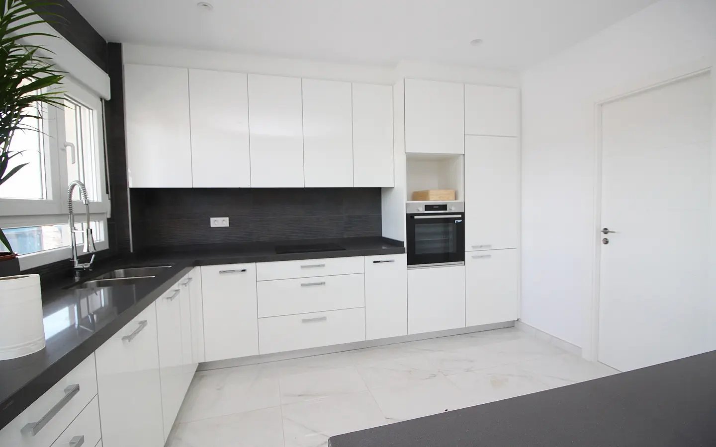 4-bedroom Detached Villa In Pinoso, Spain (150 M²)
