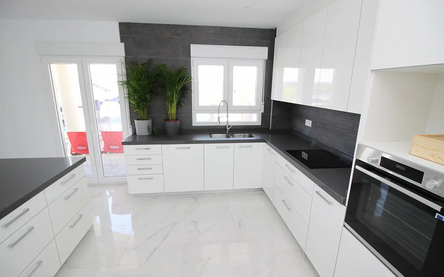 4-bedroom Detached Villa In Pinoso, Spain (150 M²)