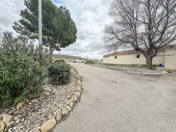 7-bedroom Country House In Cañada Del Trigo, Spain (400 M²)