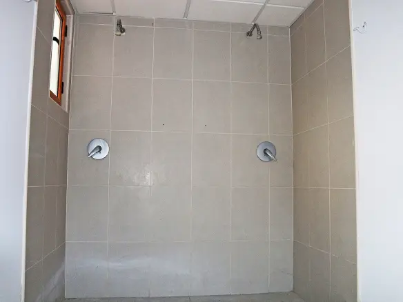 Commercial In Pinoso, Spain (1.960 M²)