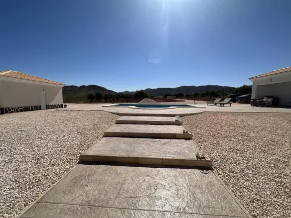 4-bedroom Detached Villa In Pinoso, Spain (180 M²)