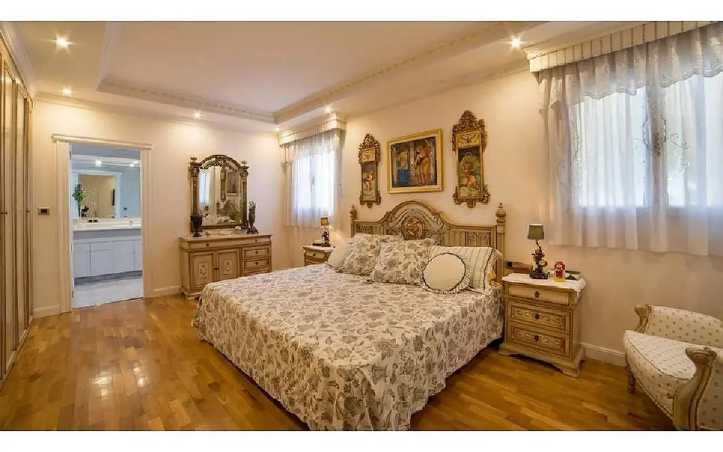 6-bedroom Detached Villa In Yecla, Spain (714 M²)