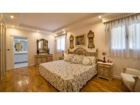 6-bedroom Detached Villa In Yecla, Spain (714 M²)