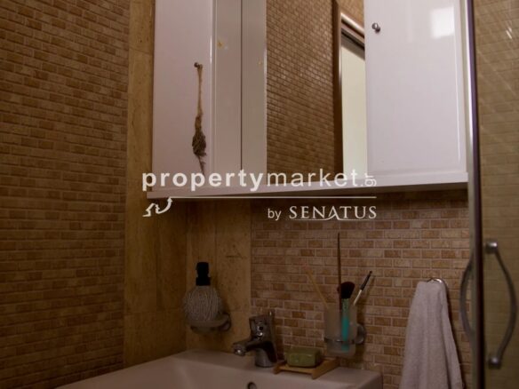 Detached House 220 M²