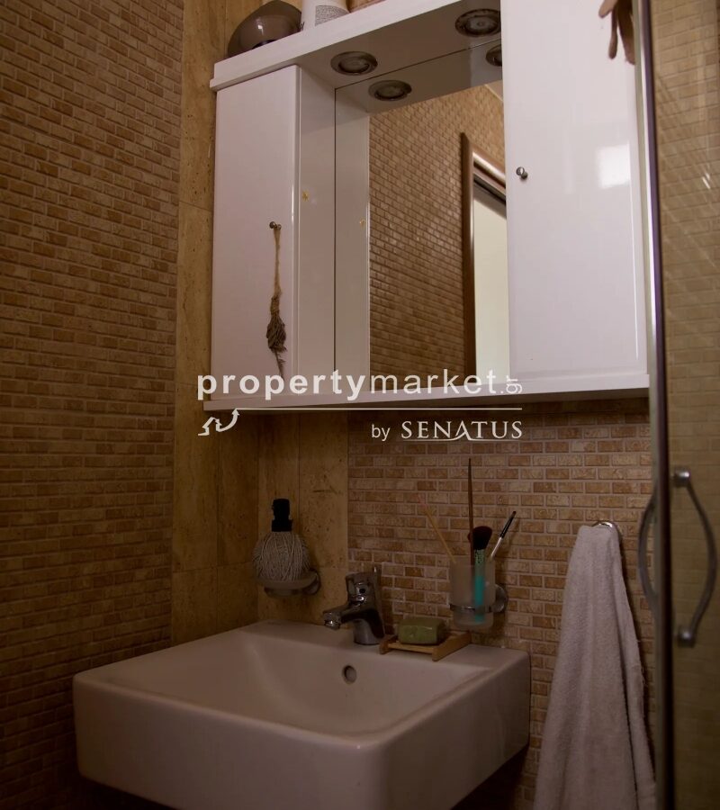 Detached House 220 M²