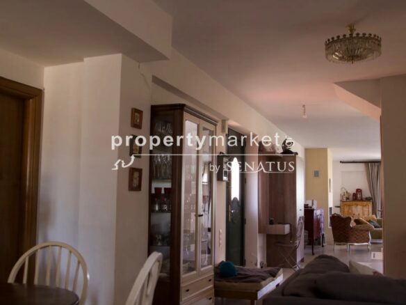 Detached House 220 M²
