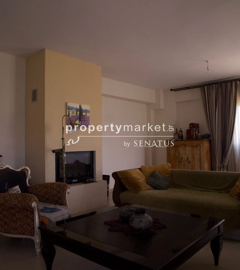 Detached House 220 M²