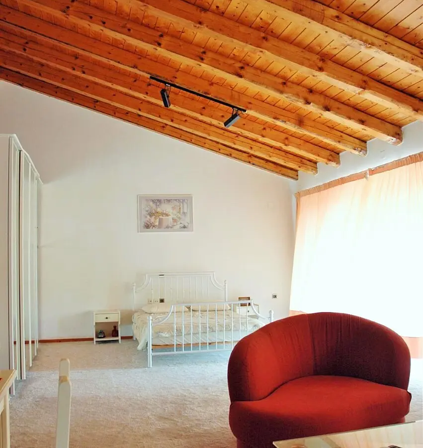 Detached House 450 In Corfu