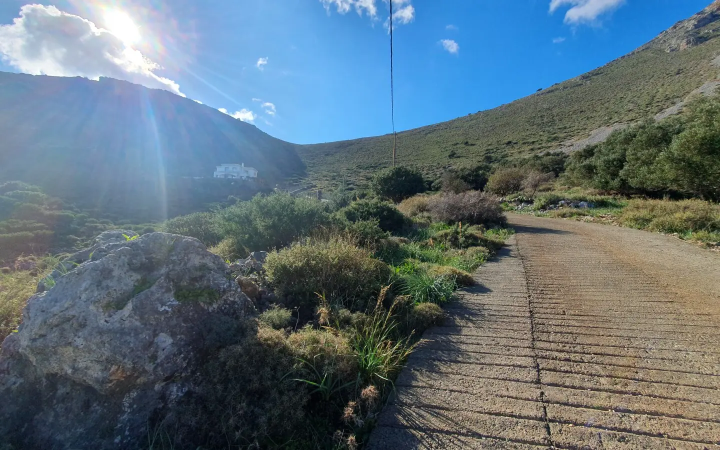 Land 6161 M² In Crete