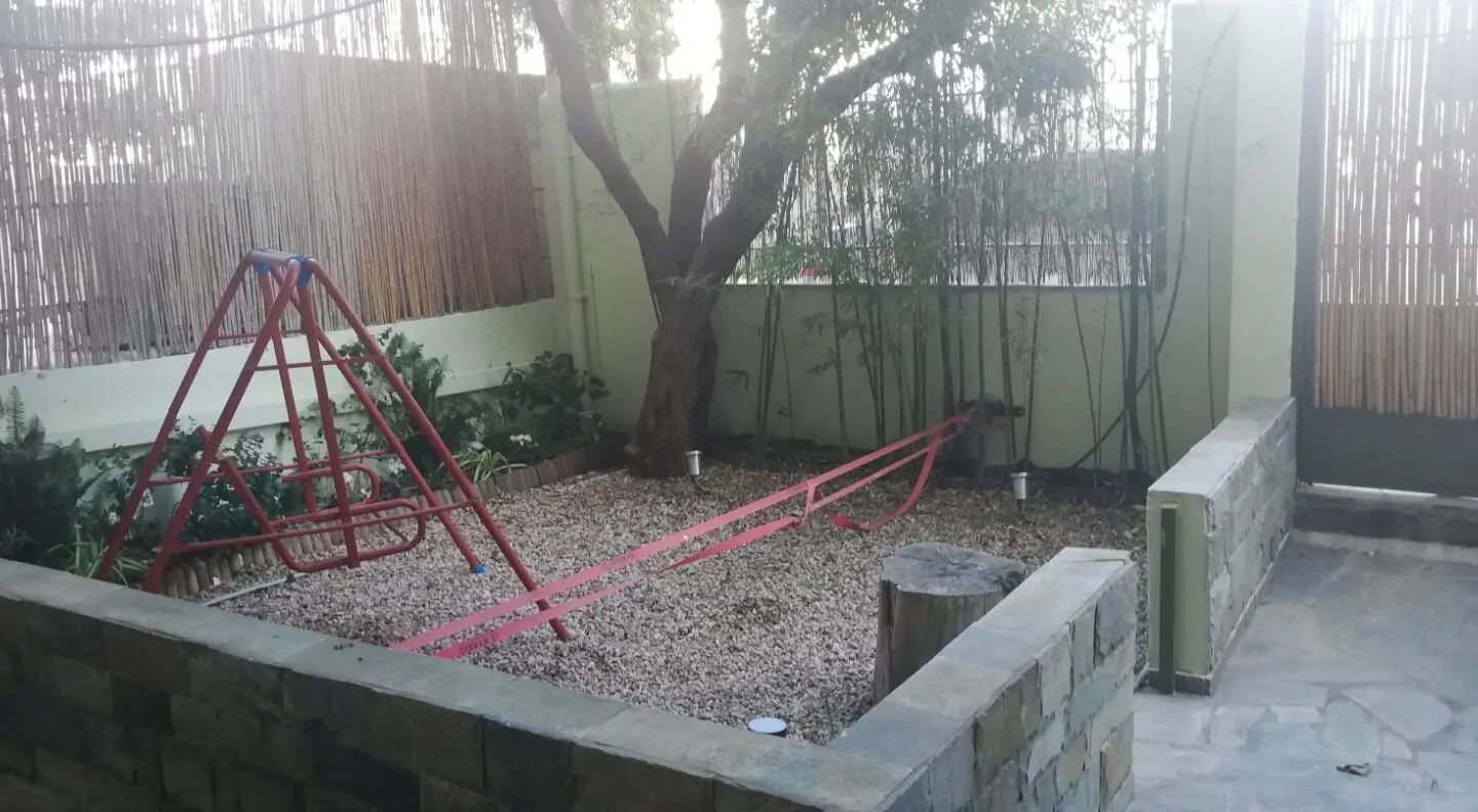 Detached House 200 M² In Athens