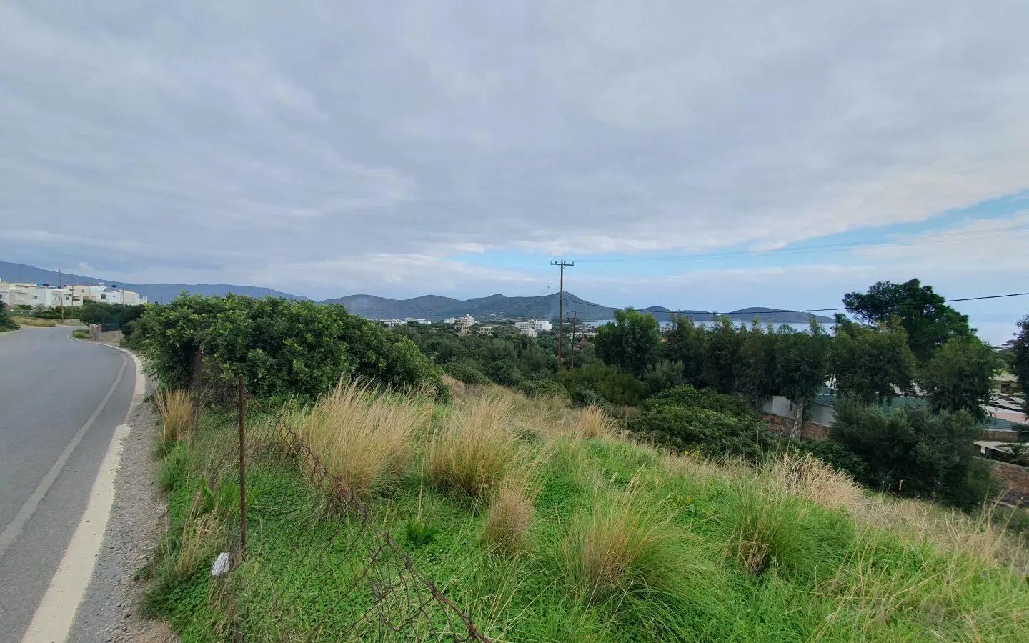 Land 2615 M² In Crete