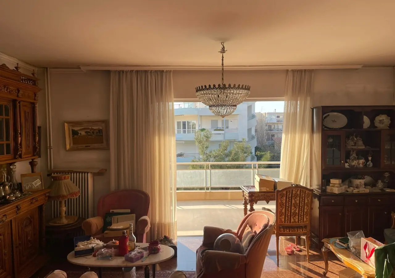 Flat 126 M² In Athens