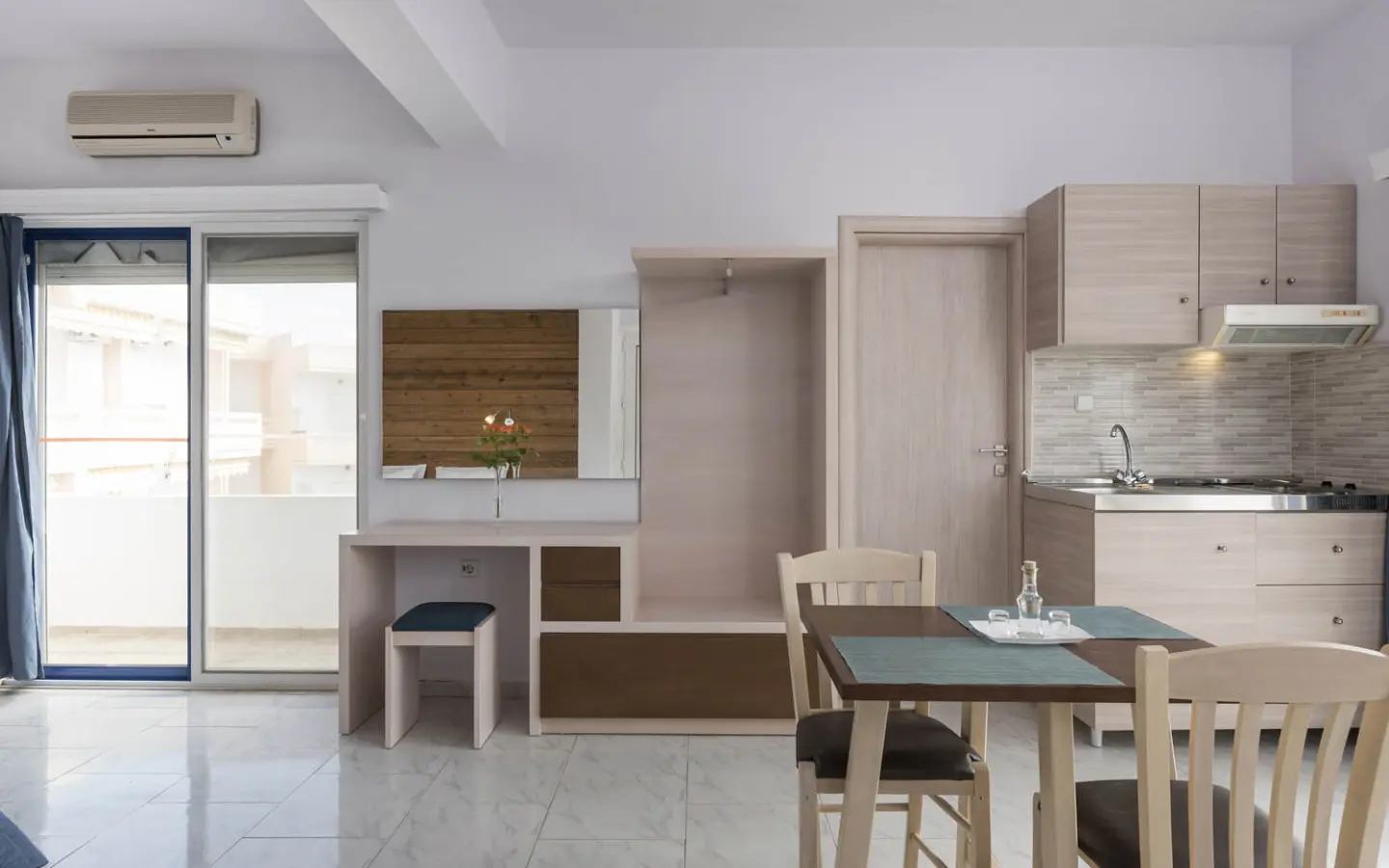 Hotel 850 In Crete