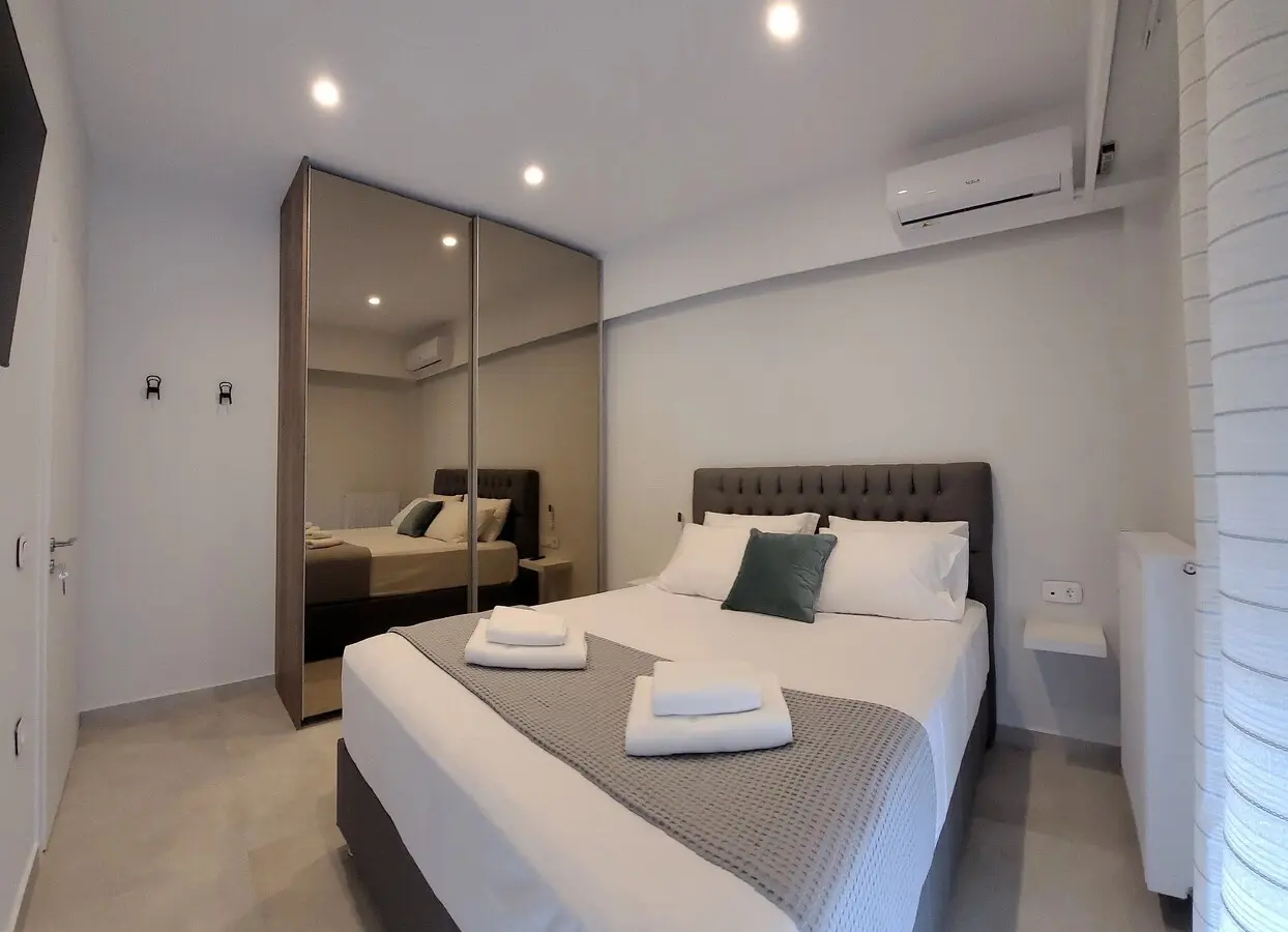 Duplex 138 M² In Athens