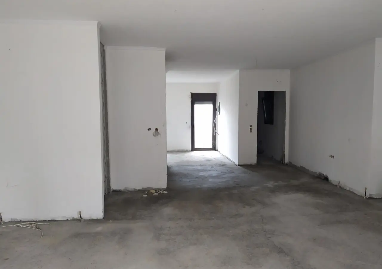 Maisonette 270 M² In The Suburbs Of Thessaloniki