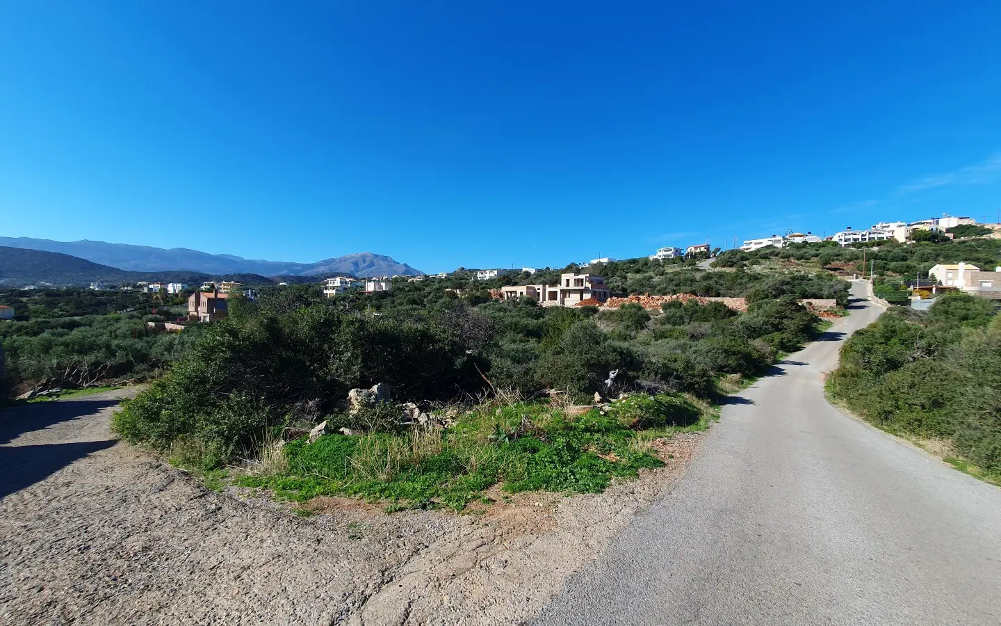 Land 1346 M² In Crete
