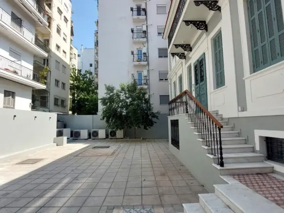 Building In Analipsi – Mpotsari – Nea Paralia, Greece (680 M²)