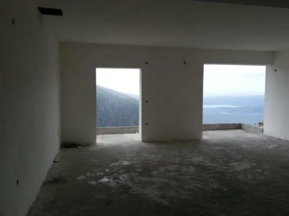 3-bedroom Flat In Delfoi, Greece (155 M²)