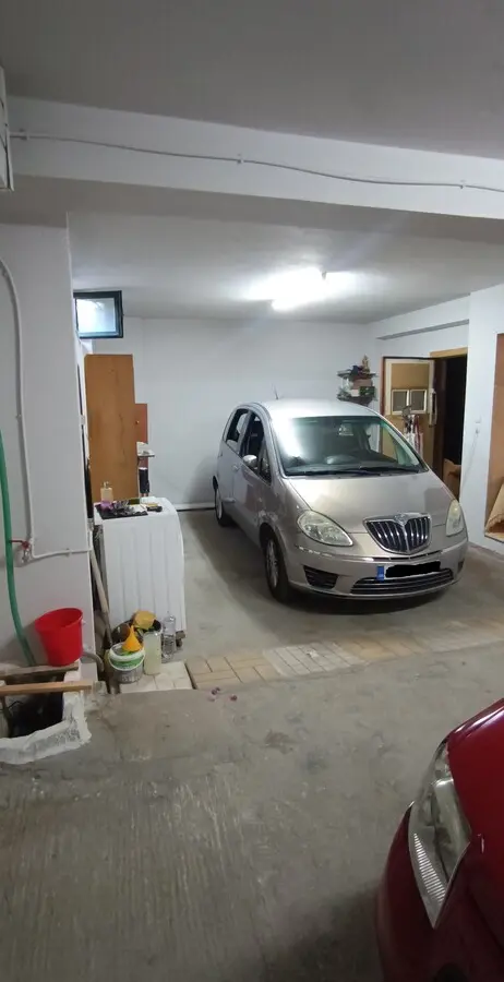 Detached House 220 M² In Athens