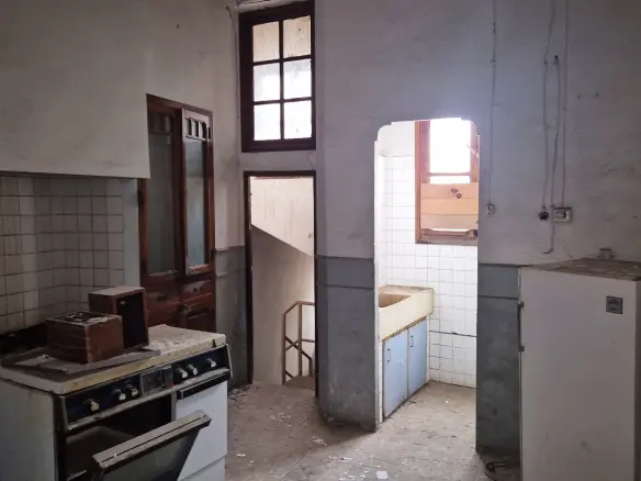 Town House 596 In Ontinyent, Spain