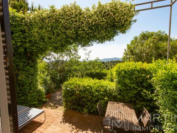 Apartment In Tuscany With Garden And Parking